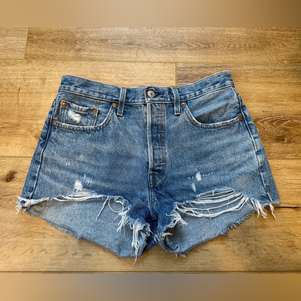 Levi's Premium 501 Original Fit High Rise Women’s Denim Shorts Size 29